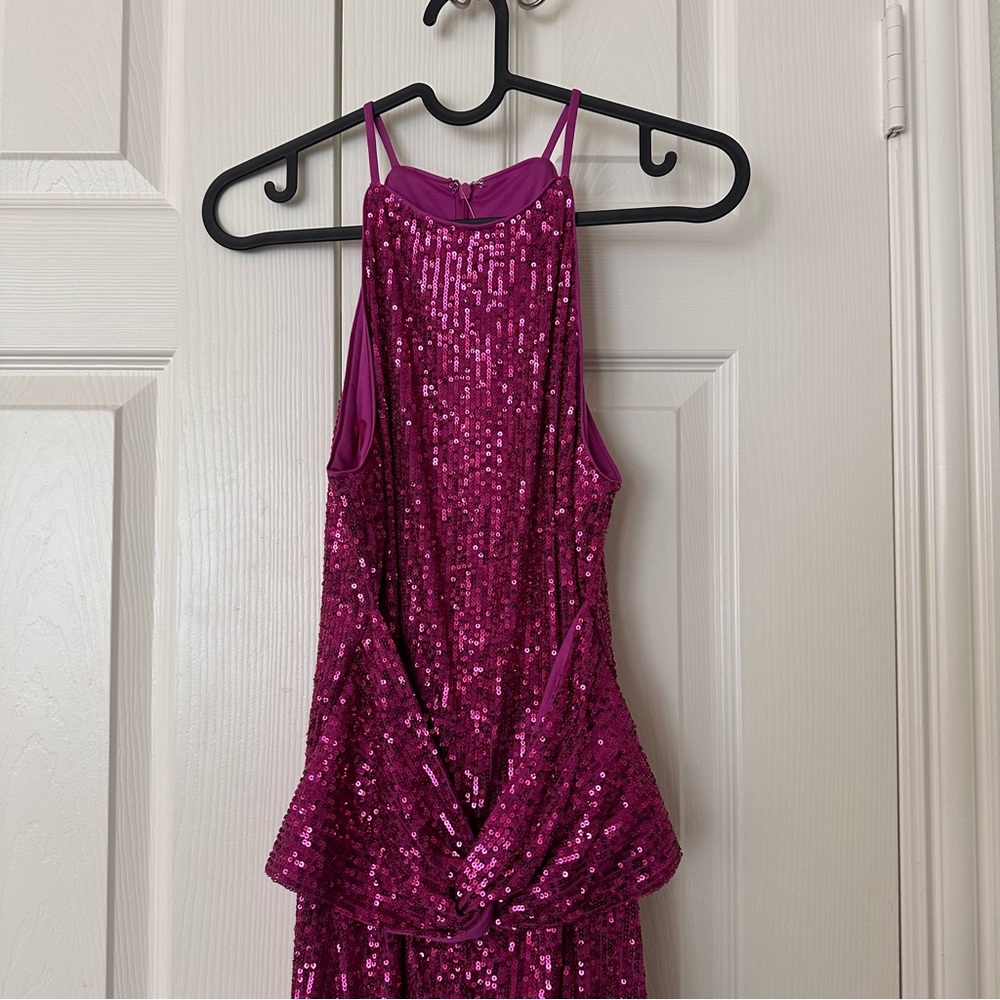 NWT Belle Badgley Mischka
Isabella Sequin Mock Neck Sleeveless Pencil Dress - Picture 5 of 9